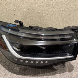 2025-2026 FORD EXPLORER HEADLIGHT RH
