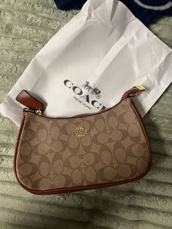 brand new brown coach bag hmu