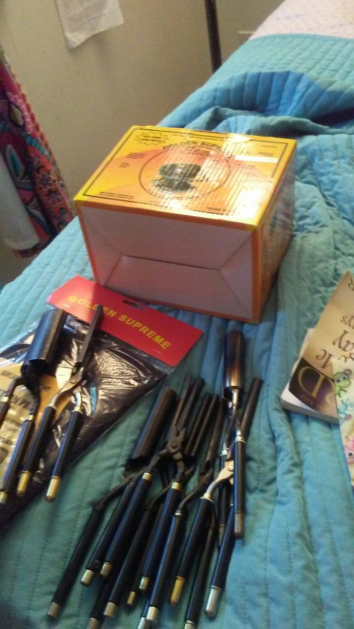 Stove and marcel curling iron. Oven brand new