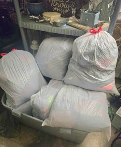 Clothing Resellers Dream Bulk Bags of Clothes (Read Description)