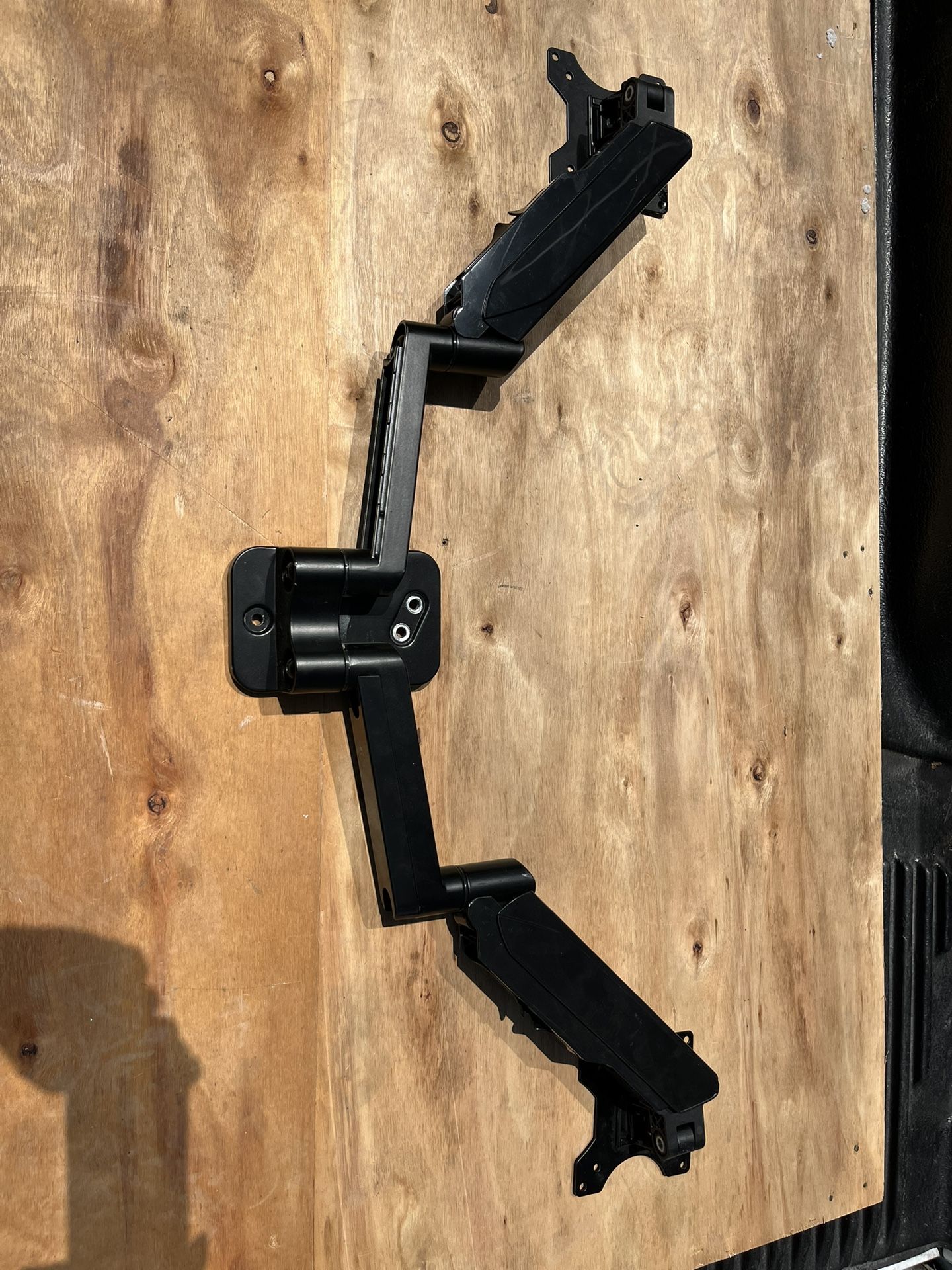 Dual Monitor Arm
