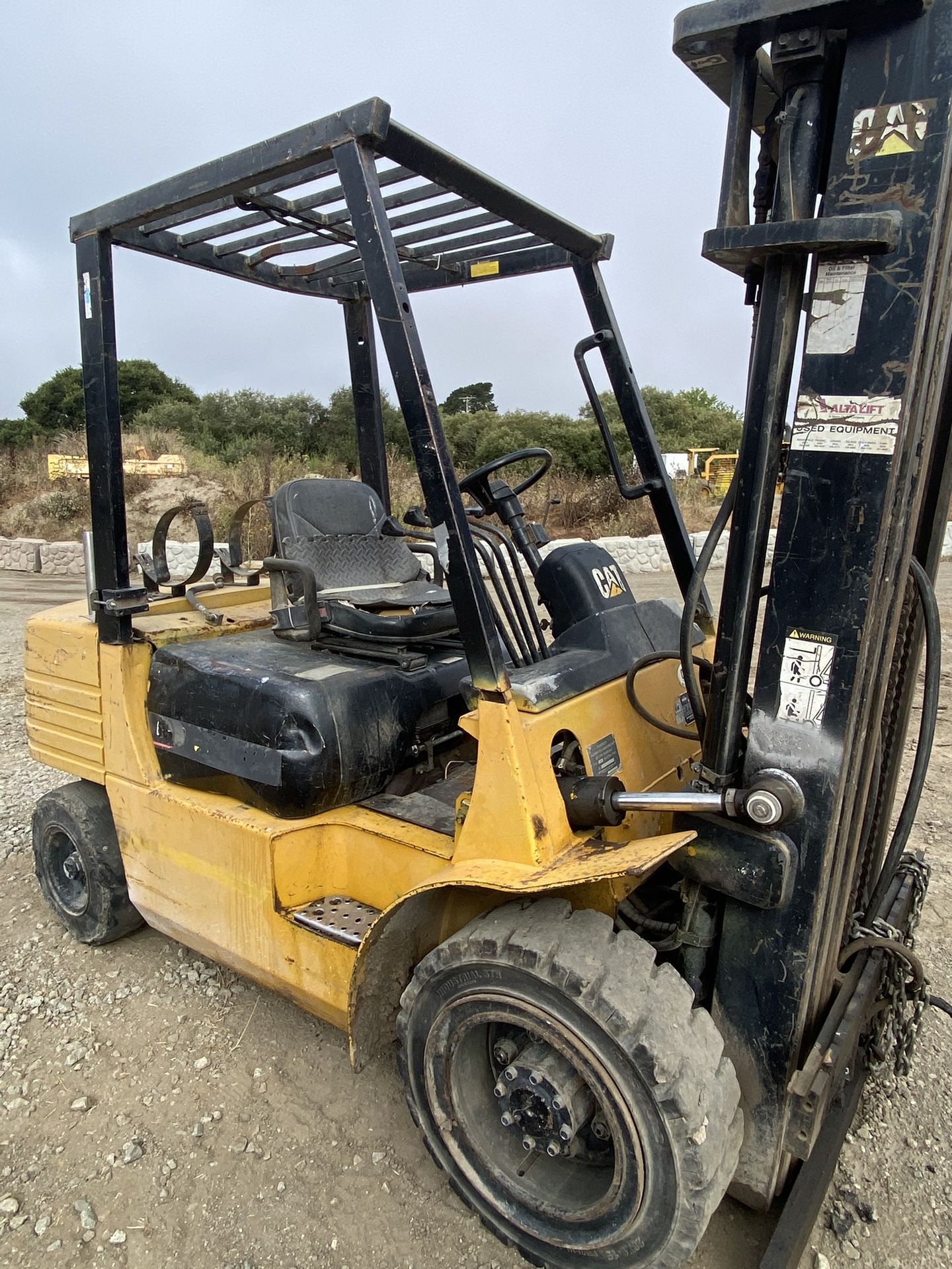 Cat 6000lb Forklift