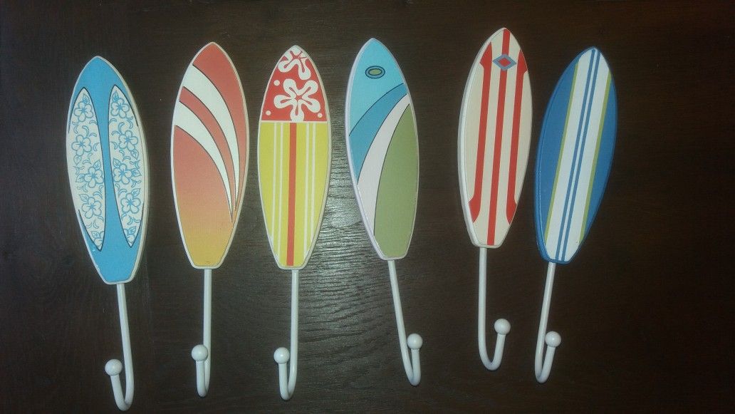 Surfboard towel hooks