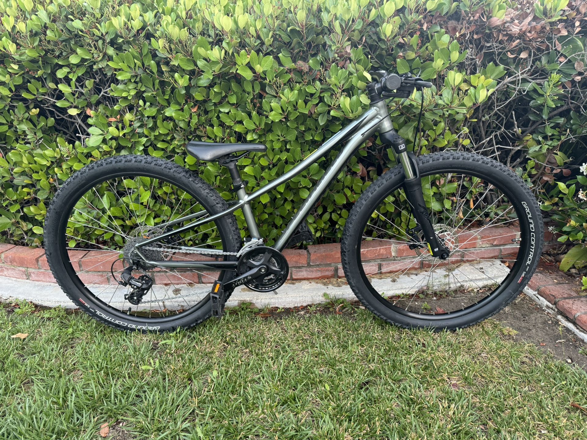Specialized Pitch 27.5” Mountain Bike