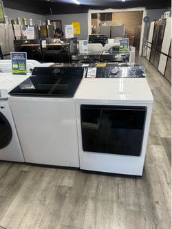 LG - 5.5 Cu Ft Extra Large Capacity Top Load Washer With AI Wash & 7.3 Cu Ft 220 Volt Electric Dryer Set In Alpine White 🔌