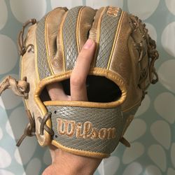 Wilson A200 11.5 Infield Model