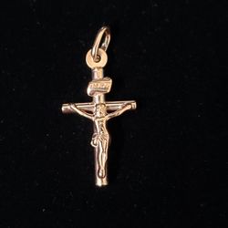 10kt Rosegold Cross Pendant