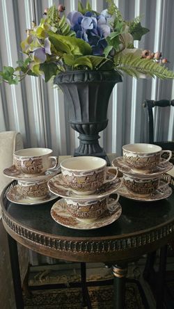 Vintage Olde English Countryside Tea Cups & Saucers