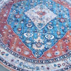 Beautiful Round Rug, Brand New