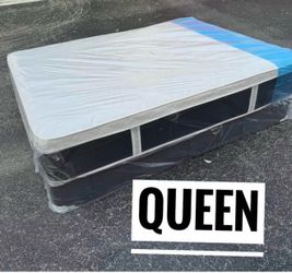 Queen Plush Pillow Top Mattress  for  Home
