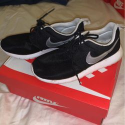 Women’s Nike Air Max