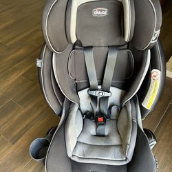 Chicco Fit4 Car Seat