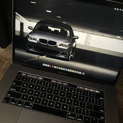 MacBook Pro 2019 I9 