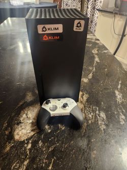 XBOX SERIES X WITH PRO CONTROLLER