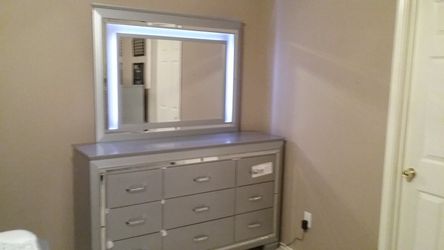 9 DRAWER DRESSER MIRROR WITH LED LIGHTS NEW