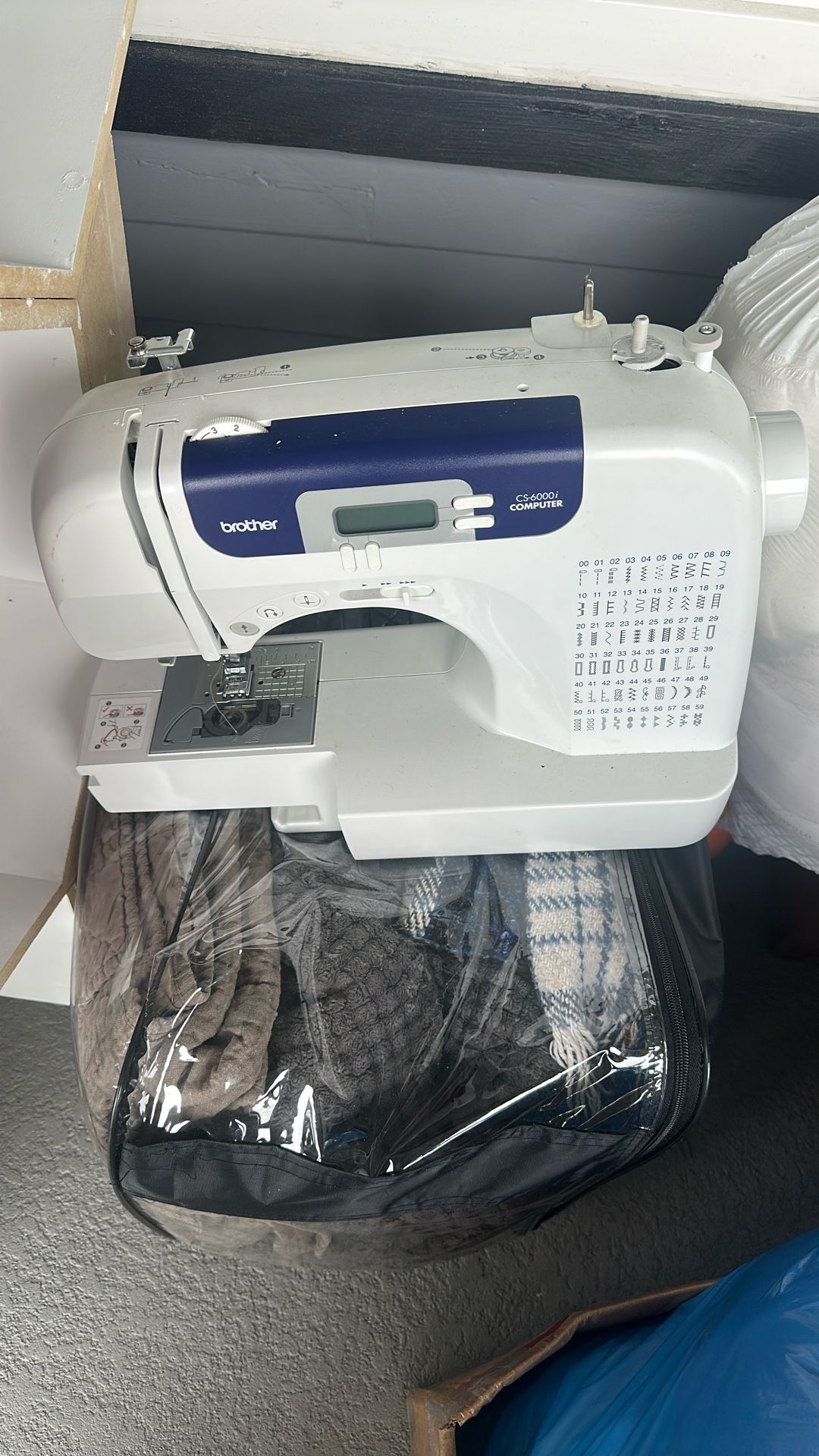 maquina de coser en buenas condiciones