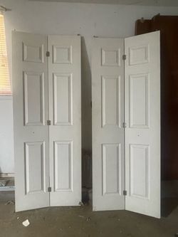 Bi fold doors 2 sets 60in