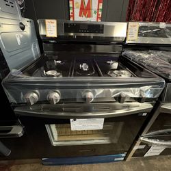 Samsung Gas Range In Stainless Steel