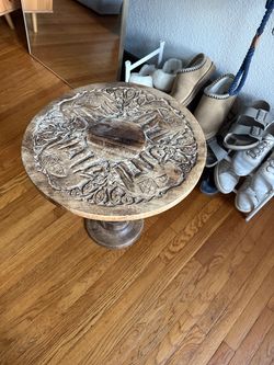 Wobbly table for free. Cute