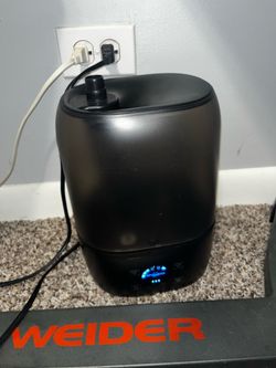 Black Ultrasonic Humidifier with LED Display
