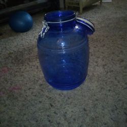 Glass Cracker Barrel Jar