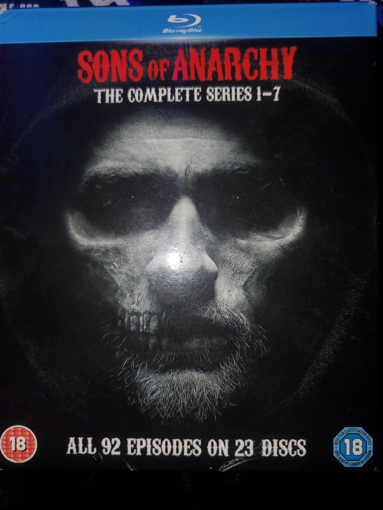 BLUE RAY SERIES SON'S OF ANARCHY....CHECK OUT MY PAGE FOR MORE 😎 👍...