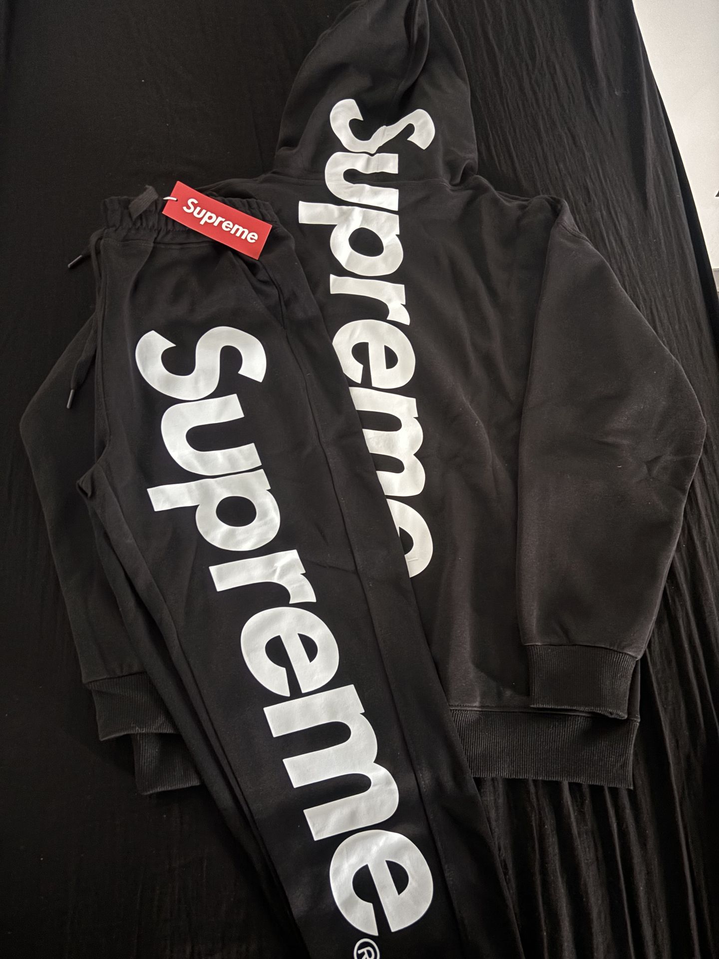 Supreme sweatsuit black