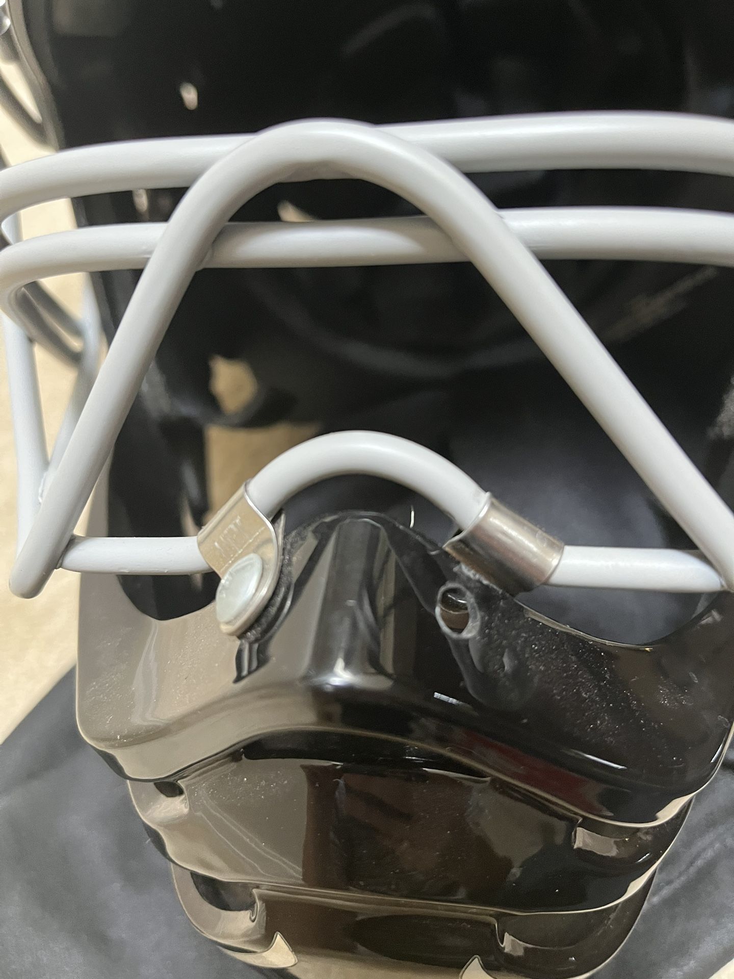 Louisville Slugger TPX Nirvana Catchers Helmet for Sale in Redmond, WA