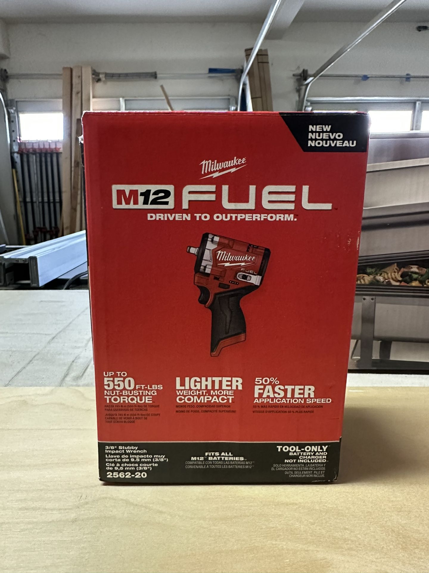 Milwaukee M12 3/8” Stubby Impact Wrench