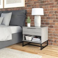 Nightstand (set of 2)