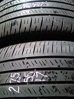 225 55 17 two Goodyear Eagle tires $20 each