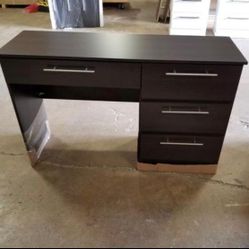 Desk- Escritorio