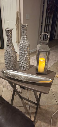 Lot of silver home decor