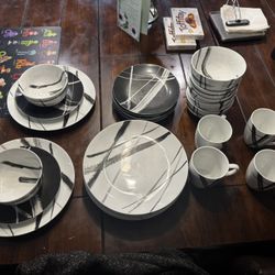 Black N White Dinnerware 