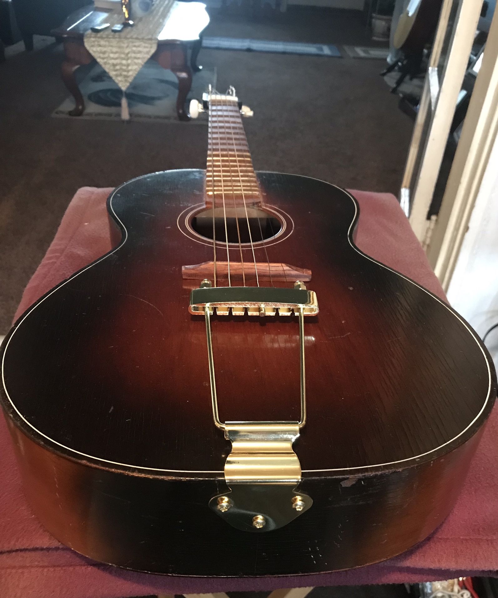 Vintage Guitar