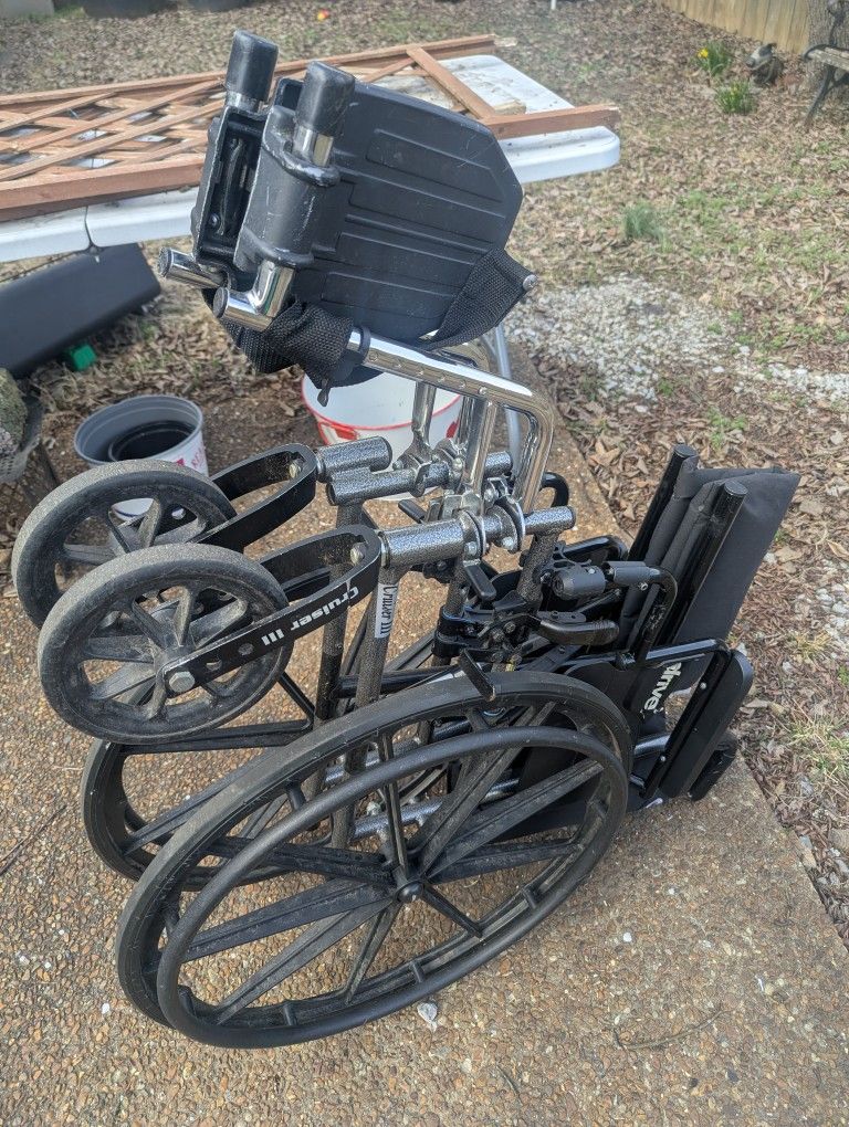 Cruiser III Wheelchair, black, good condition