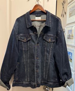 Men’s Old Navy XXXL (3XL) Denim jacket $15