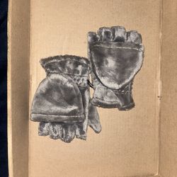 Grey faux fur weatherproof gloves with fingerless glove / Mitten switching function women’s size medium convertible mittens and glove to glove clip