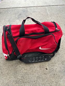 Nike Brasilia 5 Medium Duffel Grip Bag Red & Black - Versatile Gym Travel Bag