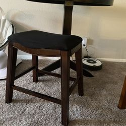 Bar Table And Stools 