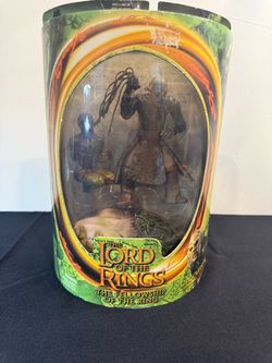 2001 Toy Biz LOTR Orc Overseer & Newborn Uruk-Hai Figure Sealed