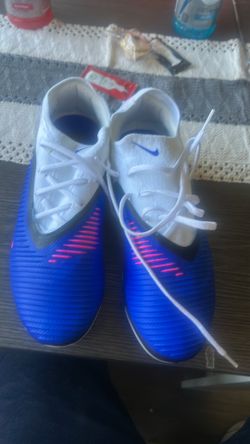 Nike phantom 6 pro soccer shoes