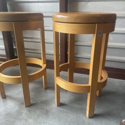 2 Bar Stools