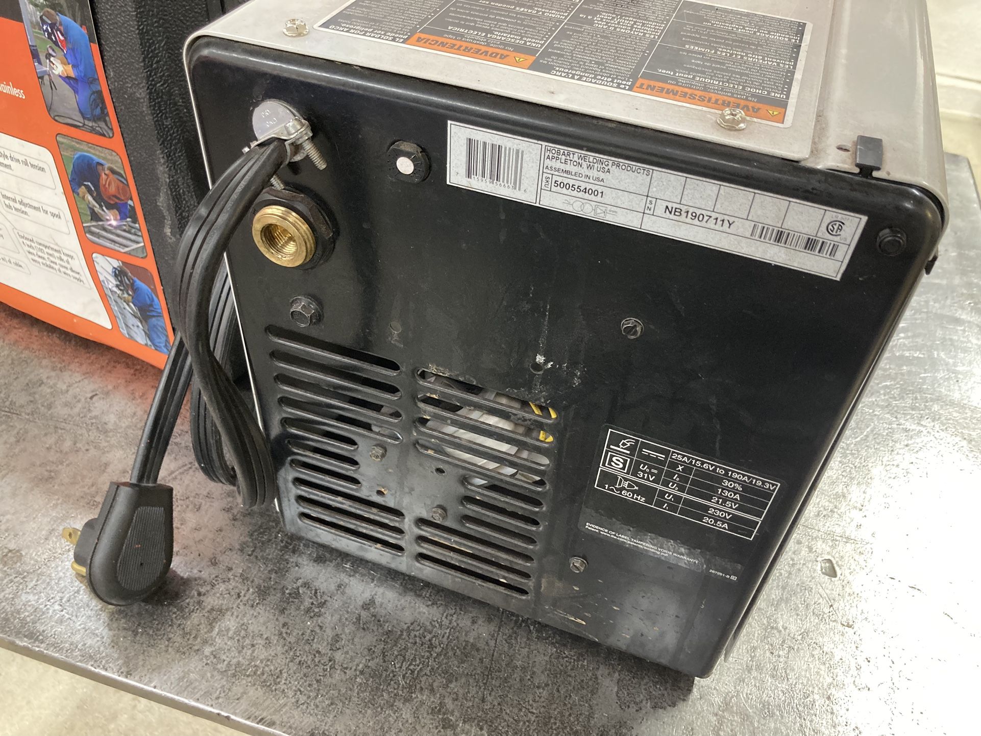 Hobart 190 Mig Wire Welder 230V w/ FREE Spoolgun for Sale in Las Vegas