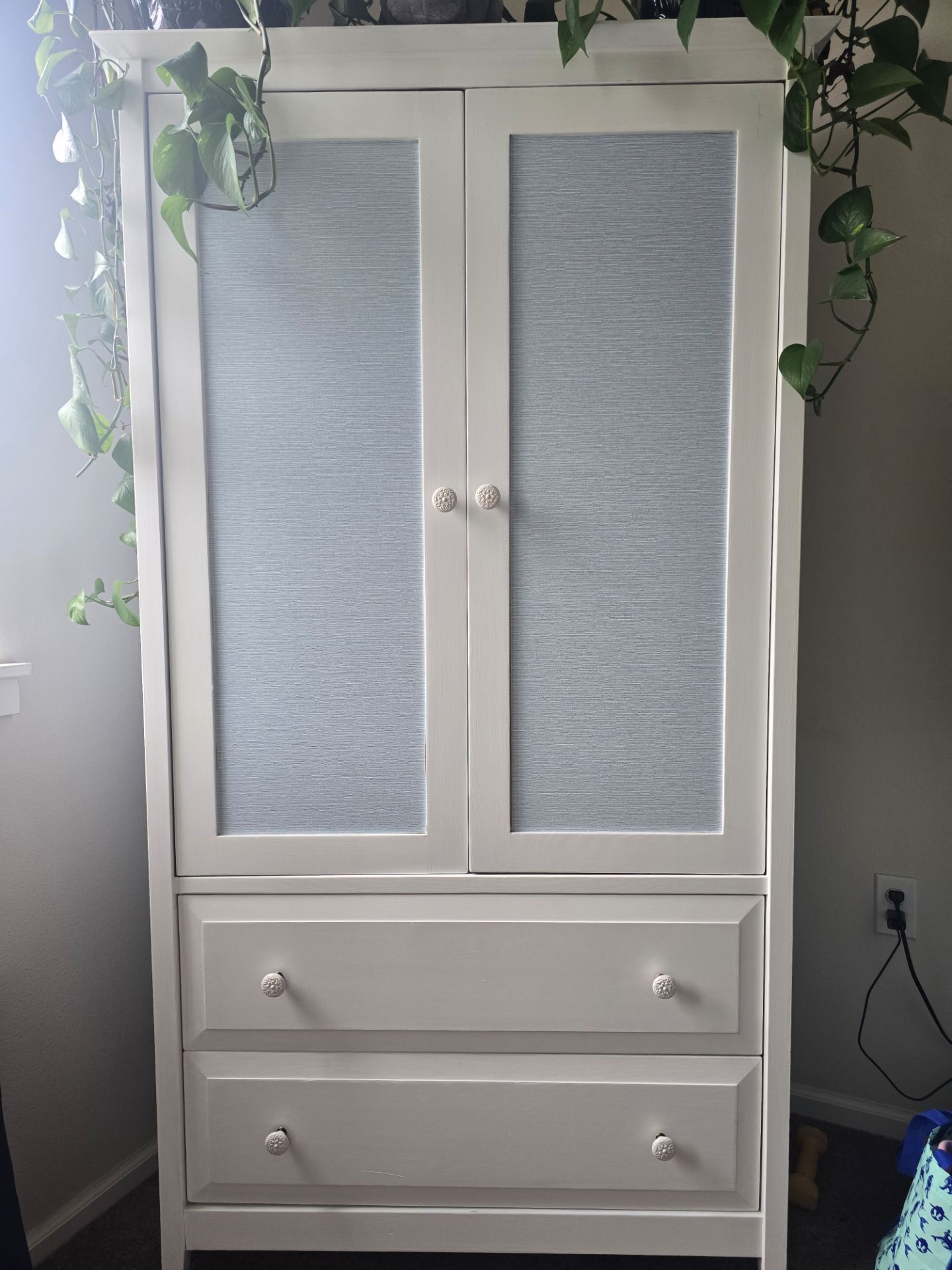 Armoire