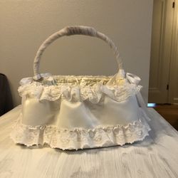 Basket for wedding envelopes