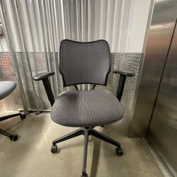 Ergonomic Office Chair 