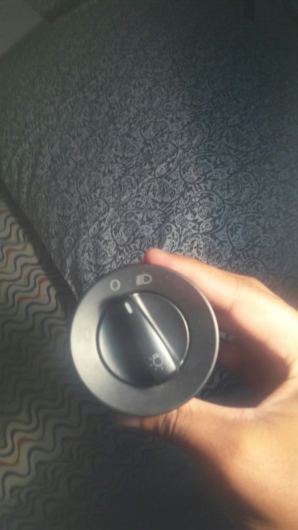 MK4 GOLF OEM LIGHTSWITCH