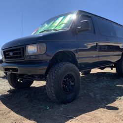 2006 Ford E350