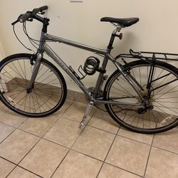 Trek  7.2 Hybrid Road Bike